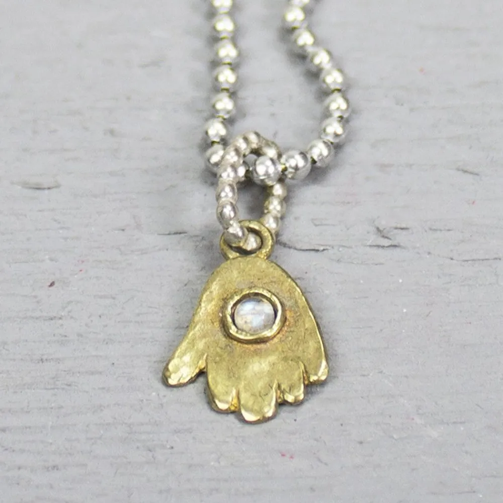 Jéh Jewels Icons | Edelsteine-Anhänger kleine Hand aus Fatima Silber + Messing / Labr.