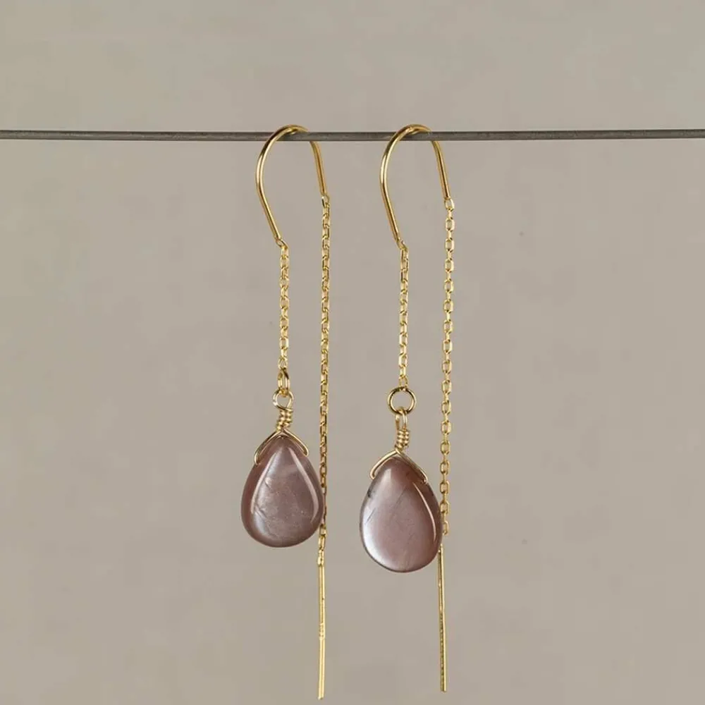 Jéh Jewels Touch Of Gold | Durchziehohrring-Durchzieh-Ohrring Silber vergoldet + brauner Mondstein-Tropfen