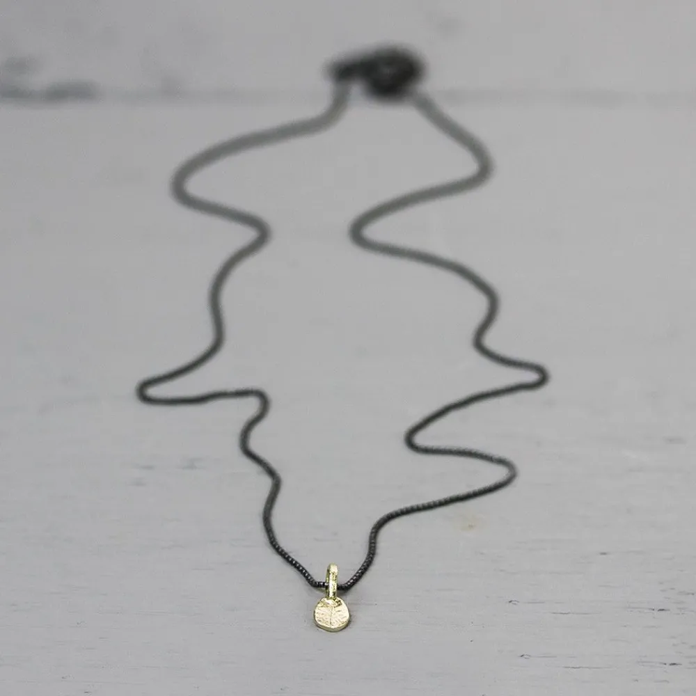 Jéh Jewels Touch Of Gold | Fine Line-Halskette Silber Oxy mit kleinem vergoldeten hänger